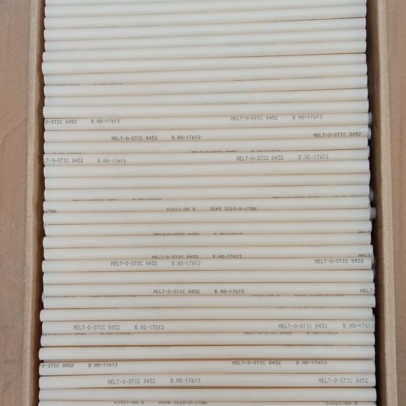 UPT-8452 hot melt adhesive - Sticks, natural yellow